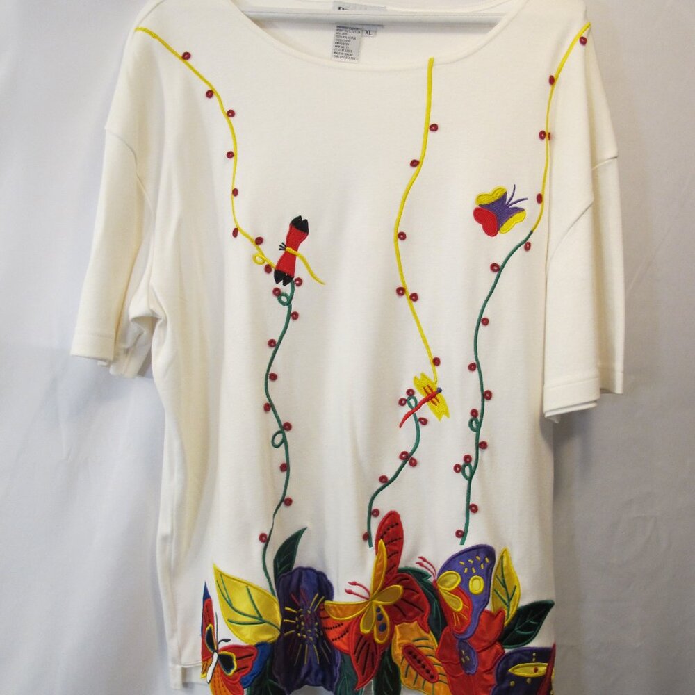 Prelude top with applique flowers and butterflies  XL
